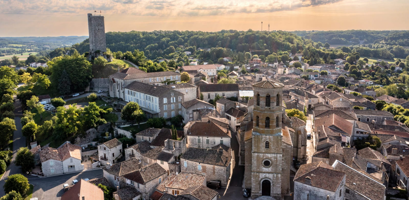 Vue aérienne de Montcuq